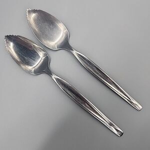 Lot Of 2 WM Rogers Grapefruit Spoons  Stainless Steel
